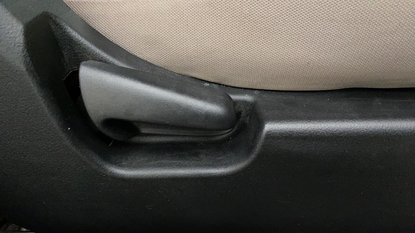 2016 Maruti Wagon R 1.0 VXI, Petrol, Manual, 88,336 km, Driver Side Adjustment Panel