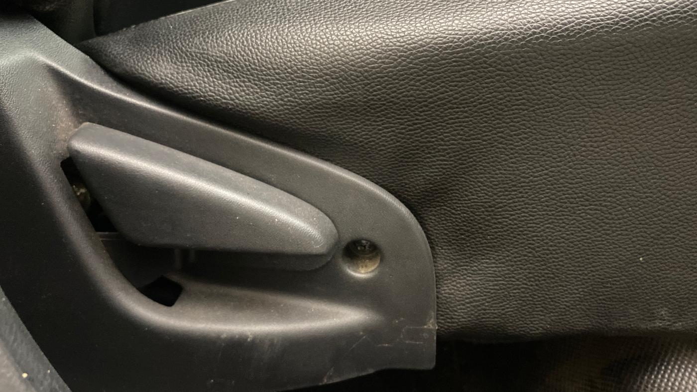 2018 Datsun Go Plus A(O), Petrol, Manual, 55,781 km, Driver Side Adjustment Panel