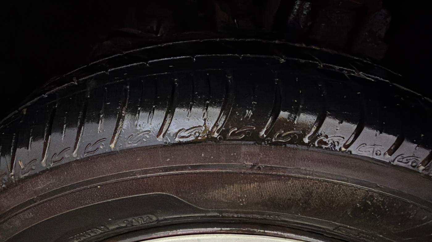 2018 Tata Tiago XZ PETROL, Petrol, Manual, 46,736 km, Left Front Tyre Tread