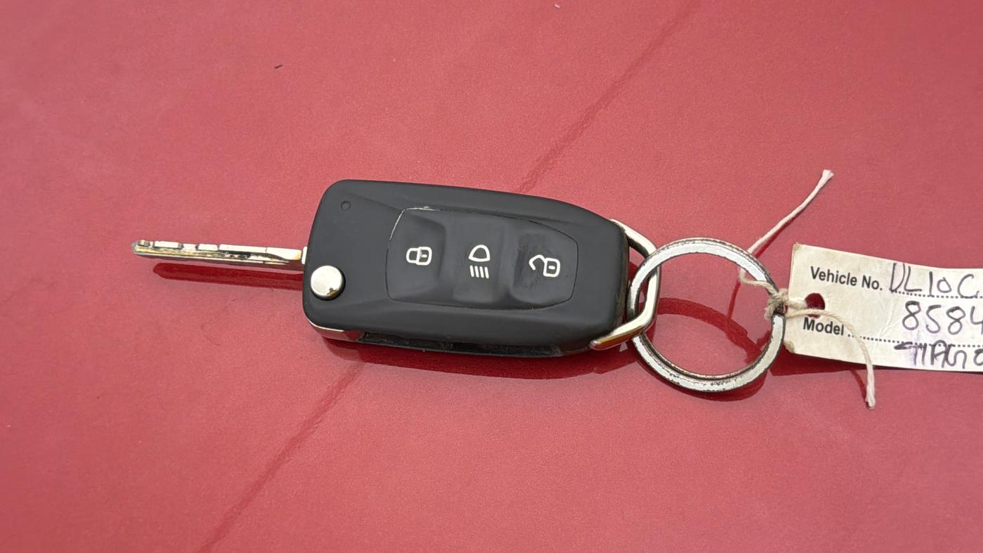 2018 Tata Tiago XZ PETROL, Petrol, Manual, 46,736 km, Key Close Up