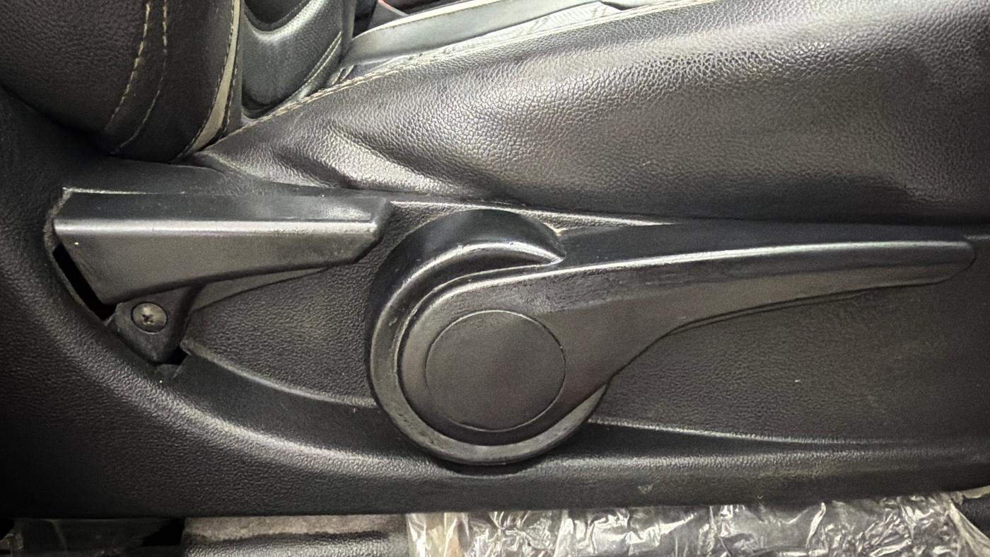2018 Tata Tiago XZ PETROL, Petrol, Manual, 46,736 km, Driver Side Adjustment Panel