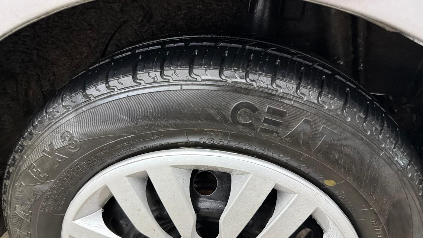 2017 Maruti Celerio ZXI AMT (O), CNG, Automatic, 39,094 km, Left Rear Tyre Tread