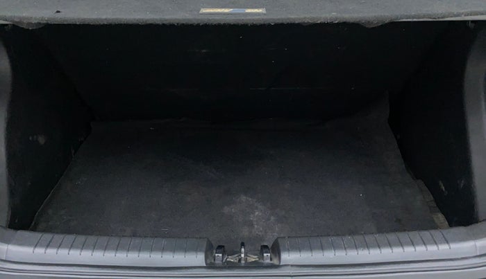 2019 Hyundai Elite i20 1.2 MAGNA PLUS VTVT, Petrol, Manual, 32,085 km, Boot Inside