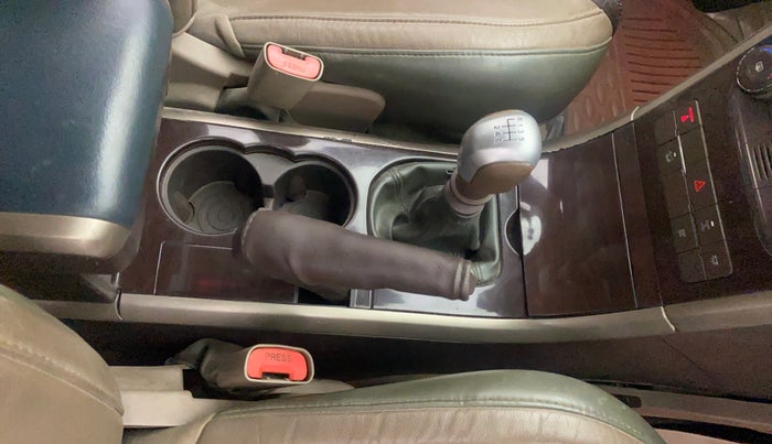 2012 Mahindra XUV500 W8, Diesel, Manual, 1,39,724 km, Gear Lever