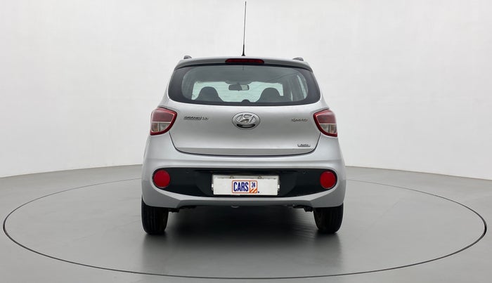 2017 Hyundai Grand i10 SPORTZ (O) AT 1.2 KAPPA VTVT, Petrol, Automatic, 84,169 km, Back/Rear