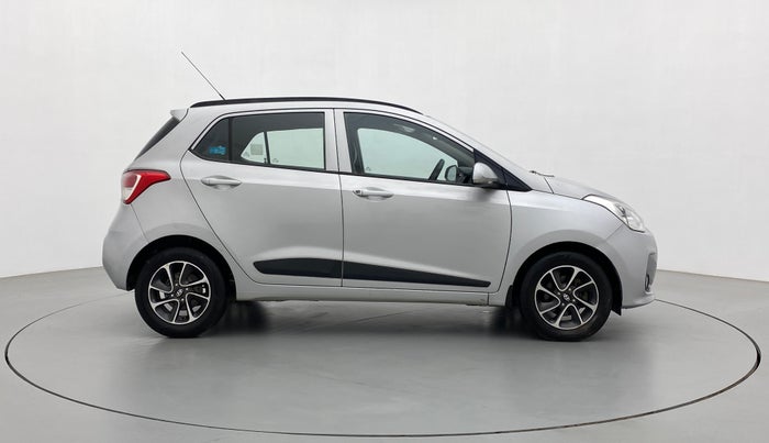 2017 Hyundai Grand i10 SPORTZ (O) AT 1.2 KAPPA VTVT, Petrol, Automatic, 84,169 km, Right Side View