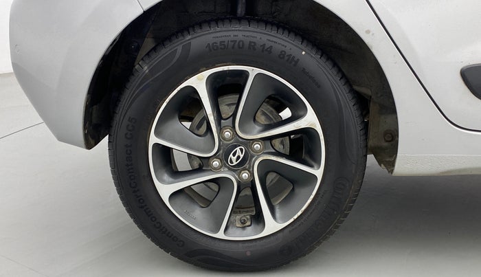 2017 Hyundai Grand i10 SPORTZ (O) AT 1.2 KAPPA VTVT, Petrol, Automatic, 84,169 km, Right Rear Wheel