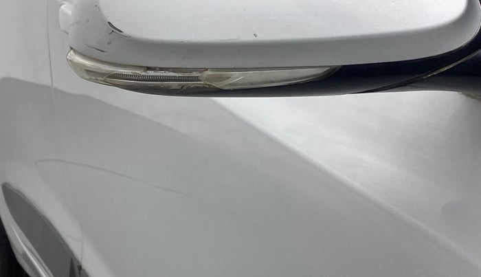2017 Hyundai Grand i10 SPORTZ (O) AT 1.2 KAPPA VTVT, Petrol, Automatic, 84,169 km, Right rear-view mirror - Indicator light has minor damage