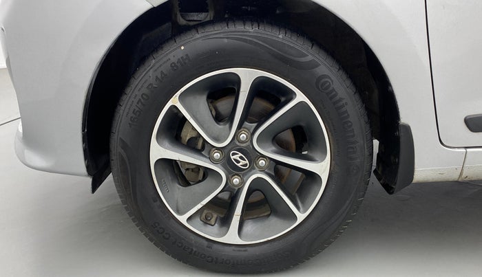 2017 Hyundai Grand i10 SPORTZ (O) AT 1.2 KAPPA VTVT, Petrol, Automatic, 84,169 km, Left Front Wheel