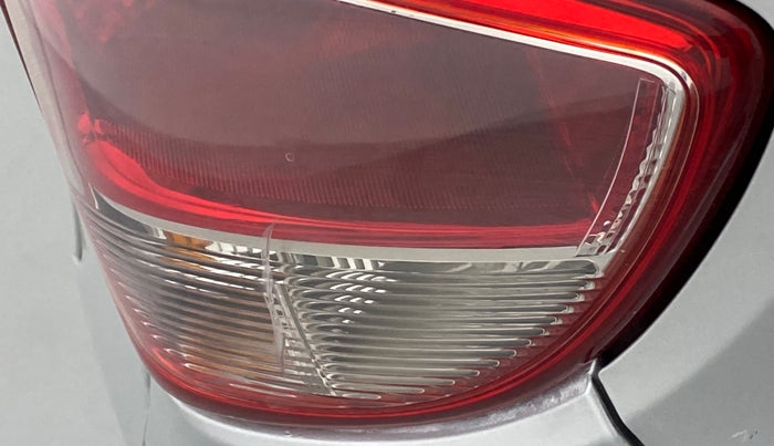2017 Hyundai Grand i10 SPORTZ (O) AT 1.2 KAPPA VTVT, Petrol, Automatic, 84,169 km, Left tail light - Minor damage