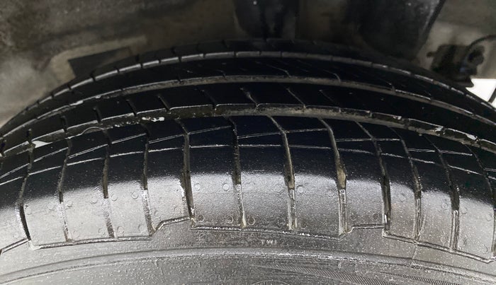 2017 Hyundai Grand i10 SPORTZ (O) AT 1.2 KAPPA VTVT, Petrol, Automatic, 84,169 km, Left Rear Tyre Tread