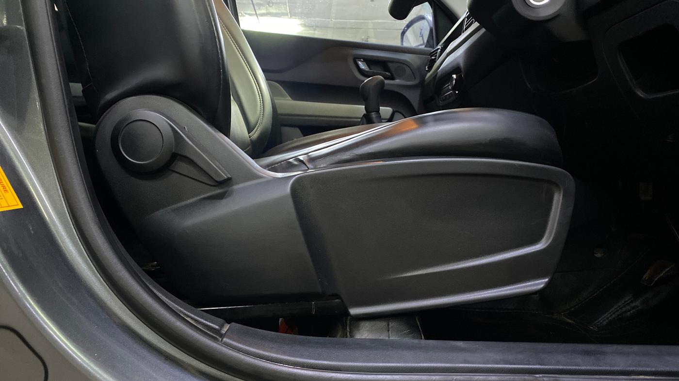 2023 Tata PUNCH ADVENTURE MT CNG , CNG, Manual, 1,09,036 km, Driver Side Adjustment Panel