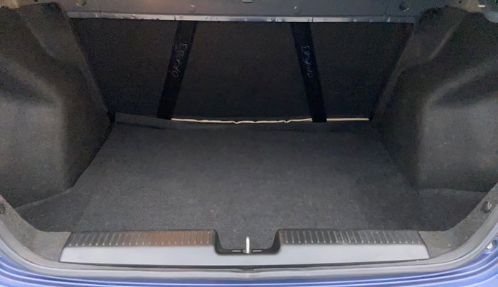 2020 Maruti Dzire ZXI, Petrol, Manual, 10,267 km, Boot Inside