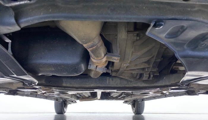 2014 Maruti Swift VDI, Diesel, Manual, 72,974 km, Front Underbody