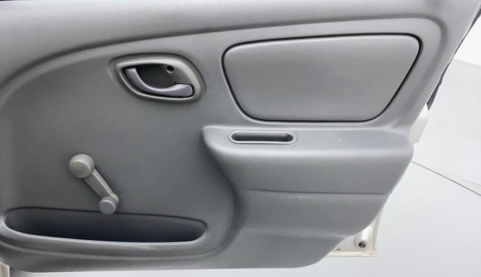2009 Maruti Alto LXI, Petrol, Manual, 31,030 km, Driver Side Door Panels Control