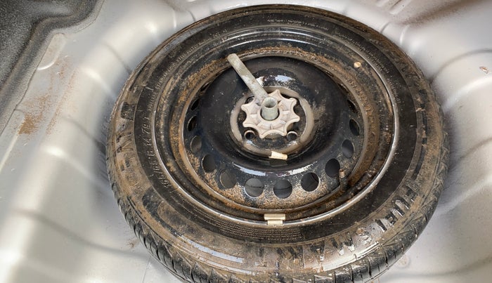 2014 Hyundai Xcent SX 1.2 (O), Petrol, Manual, 86,839 km, Spare Tyre