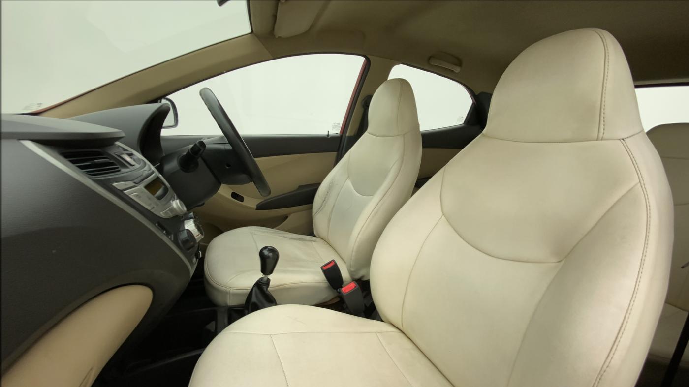 2014 Hyundai Eon MAGNA +, Petrol, Manual, 56,644 km, Right Side Front Door Cabin