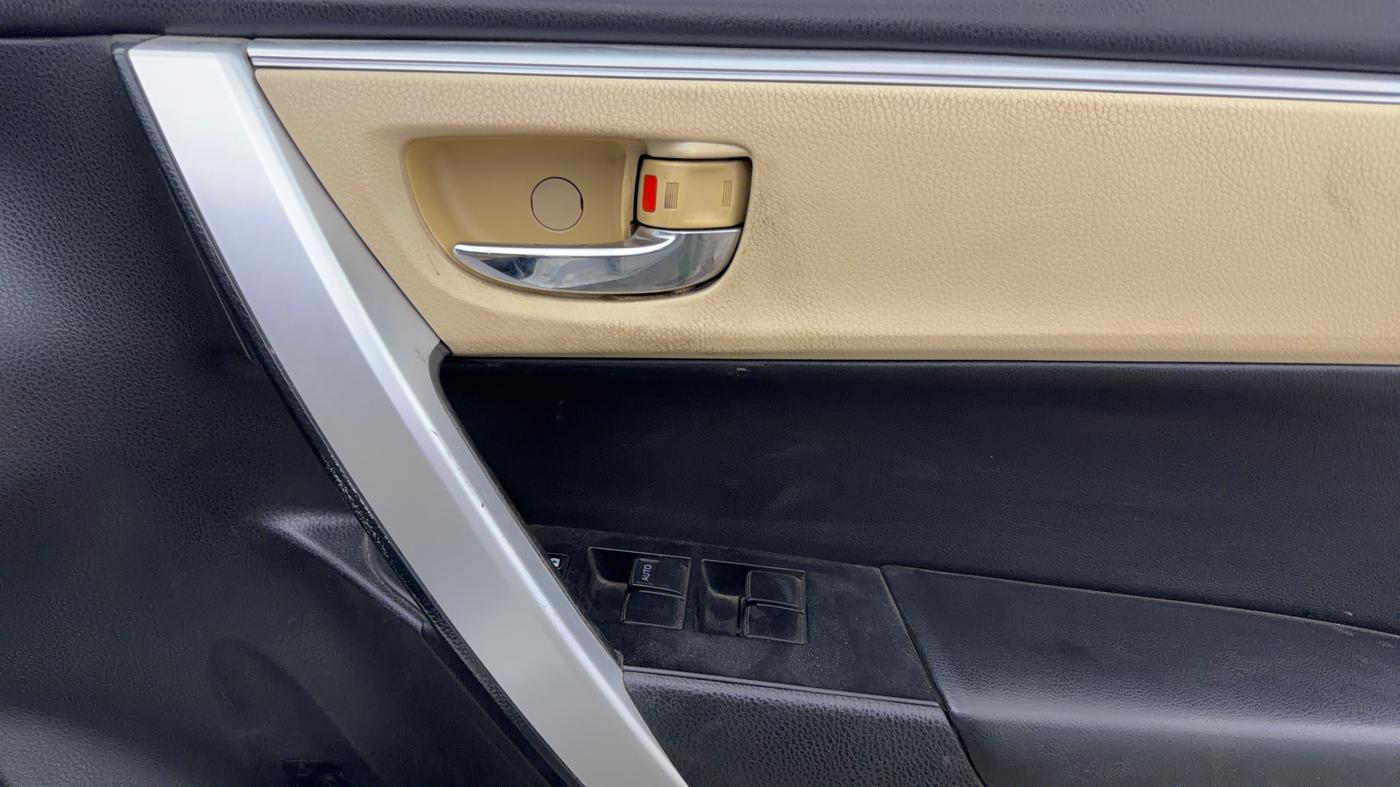 2018 Toyota Corolla Altis VL CVT PETROL, Petrol, Automatic, 82,869 km, Driver Side Door Panels Control
