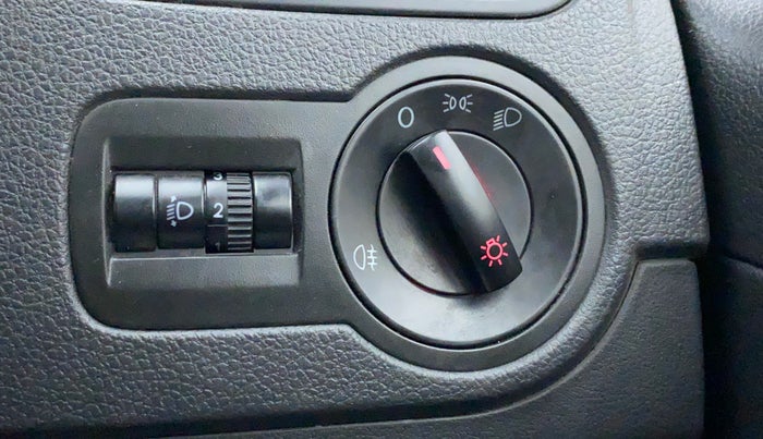 2017 Volkswagen Ameo TRENDLINE 1.5L, Diesel, Manual, 87,481 km, Dashboard - Headlight height adjustment not working