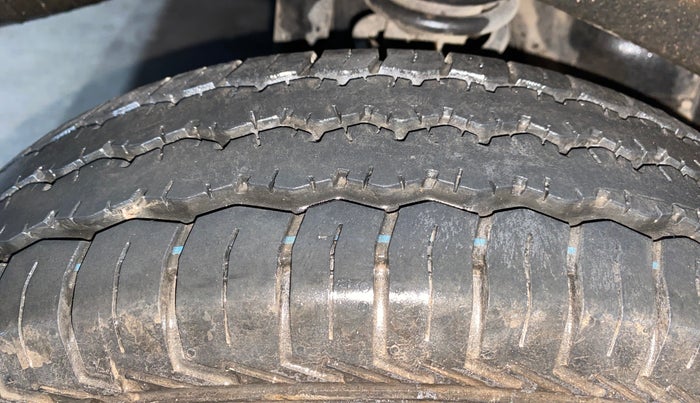 2023 Maruti Eeco 7 STR STD 1.2, Petrol, Manual, 1,621 km, Right Rear Tyre Tread