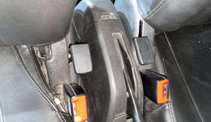 2023 Maruti Eeco 7 STR STD 1.2, Petrol, Manual, 1,621 km, Driver Side Adjustment Panel