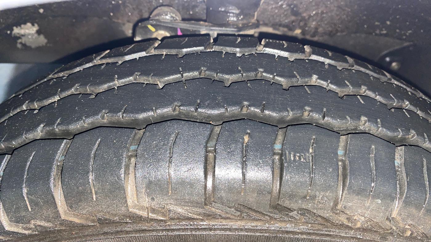 2023 Maruti Eeco 7 STR STD 1.2, Petrol, Manual, 1,621 km, Left Front Tyre Tread
