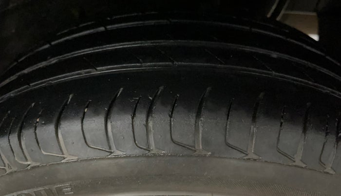 2023 Tata NEXON XE PETROL, Petrol, Manual, 53,415 km, Left Rear Tyre Tread