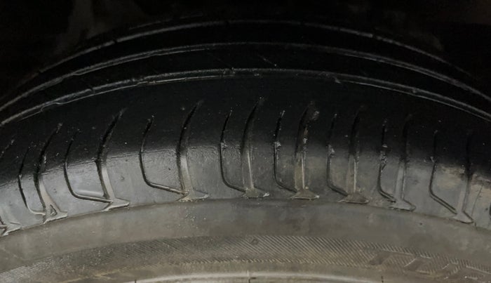2023 Tata NEXON XE PETROL, Petrol, Manual, 53,415 km, Right Front Tyre Tread