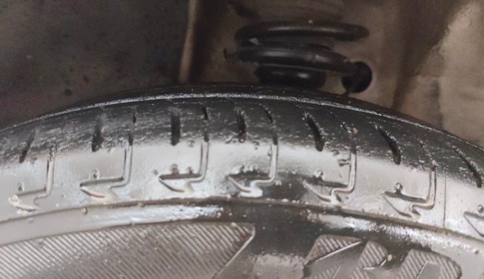 2019 Maruti IGNIS DELTA 1.2 AMT, Petrol, Automatic, 43,691 km, Left Front Tyre Tread