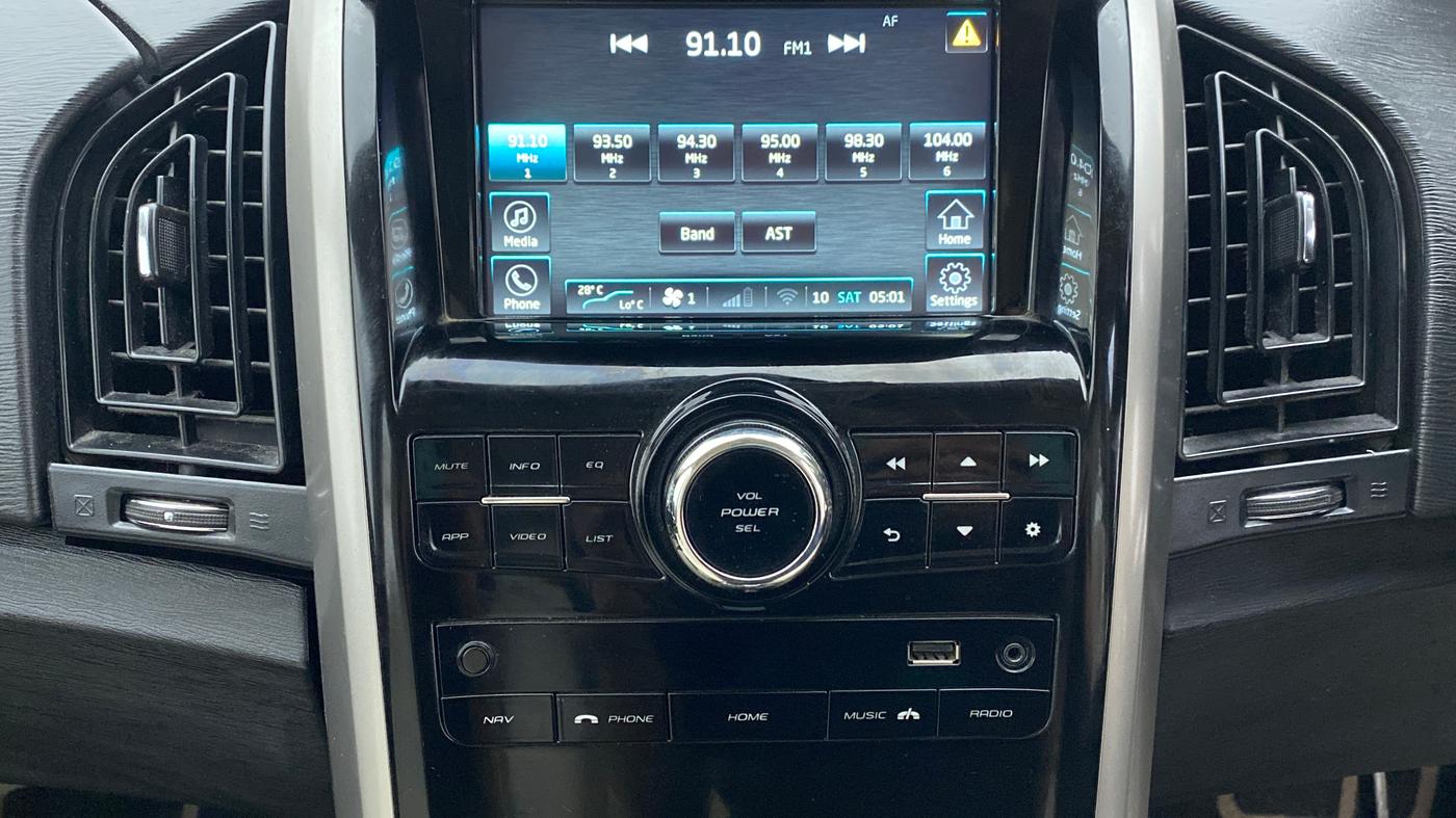 2018 Mahindra XUV500 W9 AT, Diesel, Automatic, 92,773 km, Infotainment System