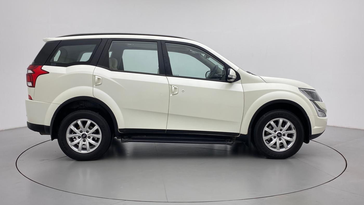 2018 Mahindra XUV500 W9 AT, Diesel, Automatic, 92,773 km, Right Side View
