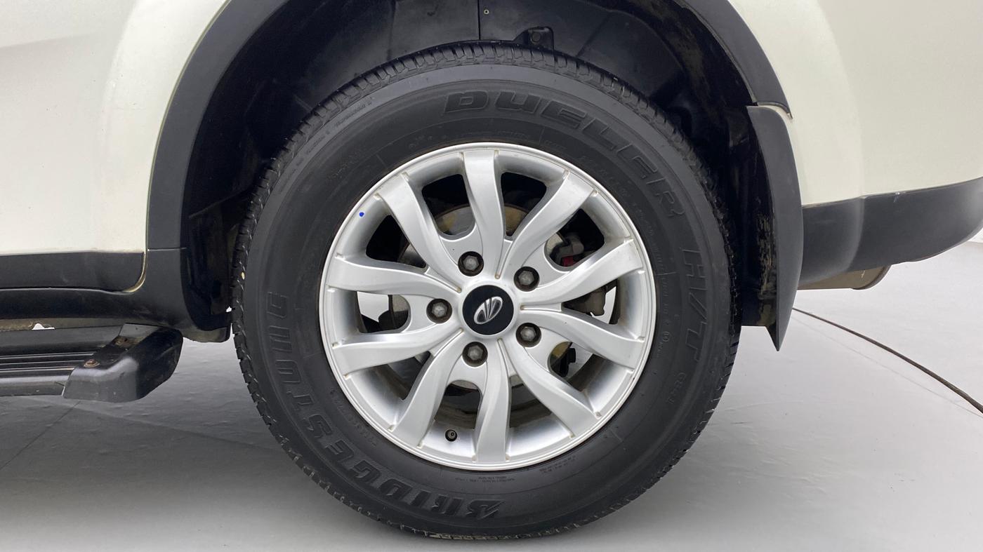 2018 Mahindra XUV500 W9 AT, Diesel, Automatic, 92,773 km, Left Rear Wheel