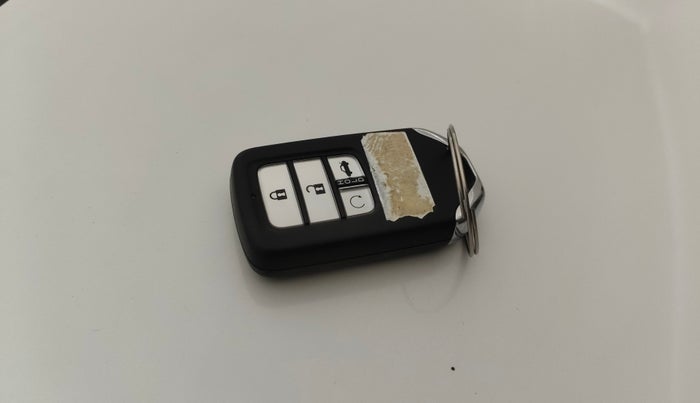 2019 Honda Civic 1.8L I-VTEC ZX CVT, Petrol, Automatic, 45,045 km, Key Close Up