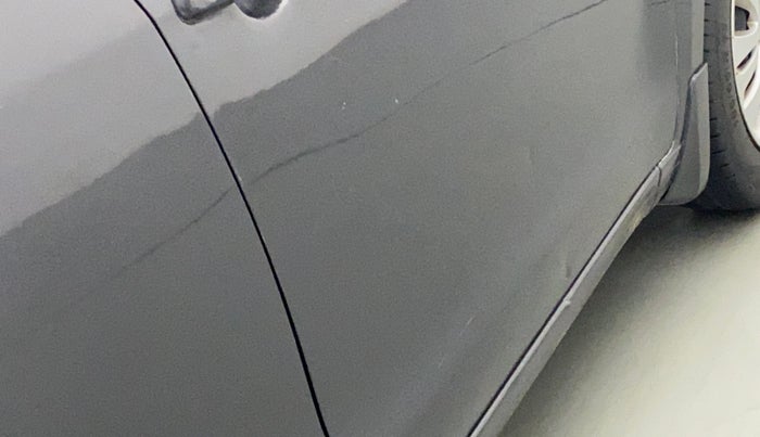 2014 Maruti Ertiga VXI CNG, CNG, Manual, 56,575 km, Driver-side door - Slightly dented