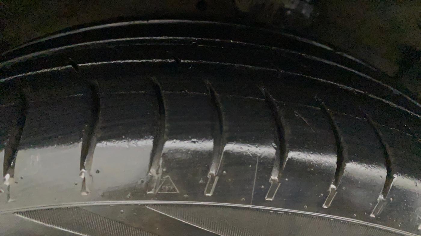 2014 Maruti Ertiga VXI CNG, CNG, Manual, 56,575 km, Right Rear Tyre Tread