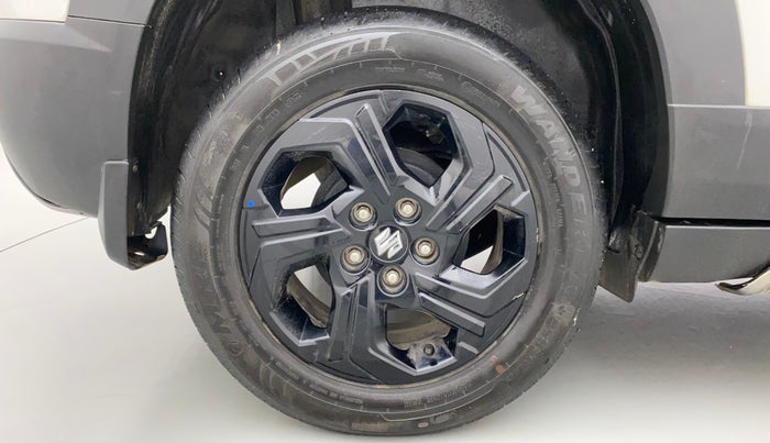 2022 Maruti BREZZA ZXI SMART HYBRID , Petrol, Manual, 10,376 km, Right Rear Wheel