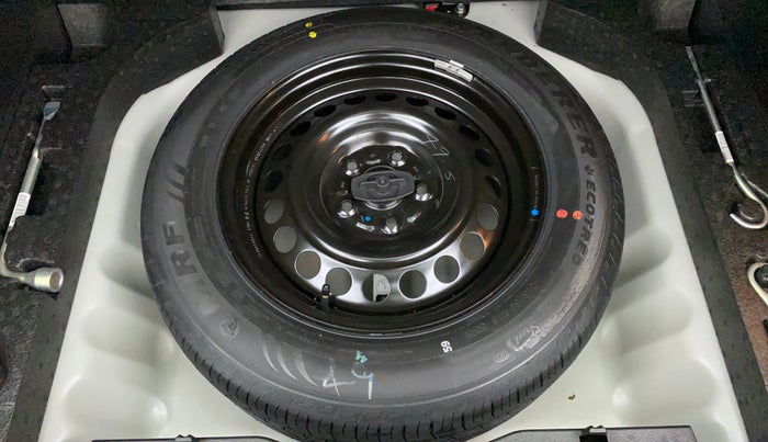 2022 Maruti BREZZA ZXI SMART HYBRID , Petrol, Manual, 10,376 km, Spare Tyre