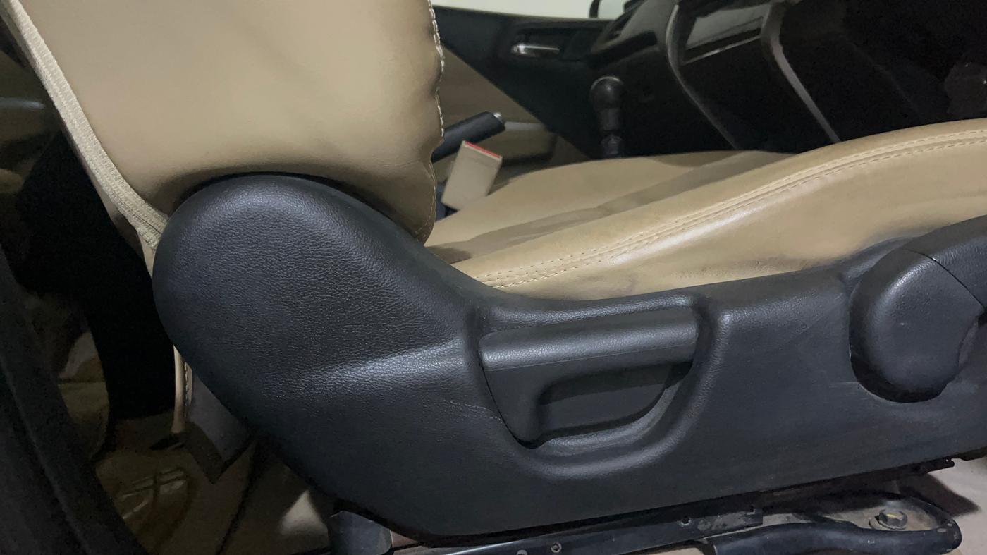 2015 Honda City 1.5L I-VTEC VX (O) MT, Petrol, Manual, 75 km, Driver Side Adjustment Panel