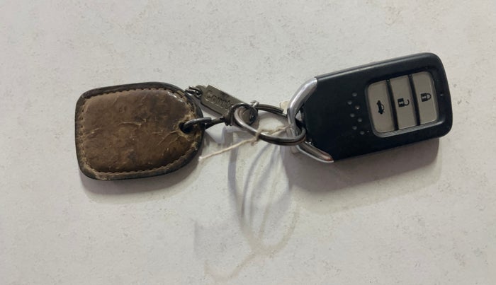 2015 Honda City 1.5L I-VTEC VX (O) MT, Petrol, Manual, 29,235 km, Key Close Up