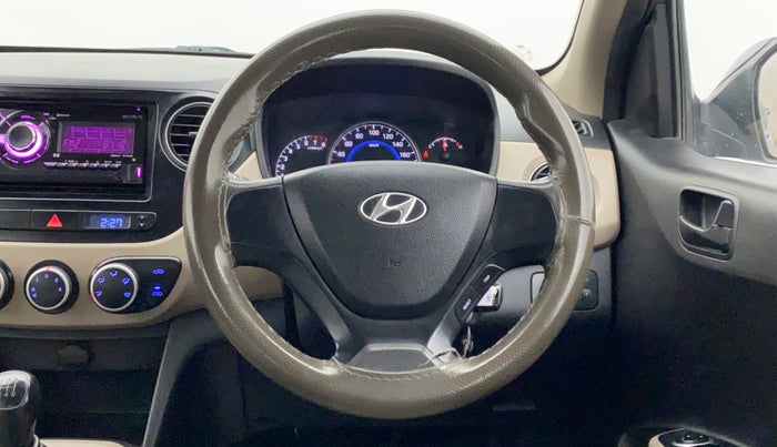 2014 Hyundai Grand i10 MAGNA 1.2 KAPPA VTVT, Petrol, Manual, 1,01,961 km, Steering Wheel Close Up