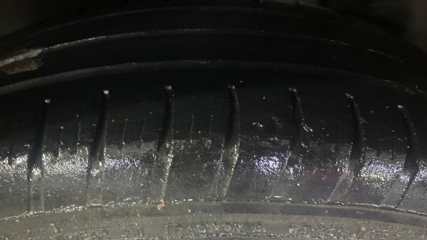 2018 Maruti Dzire VXI, Petrol, Manual, 61,334 km, Left Rear Tyre Tread