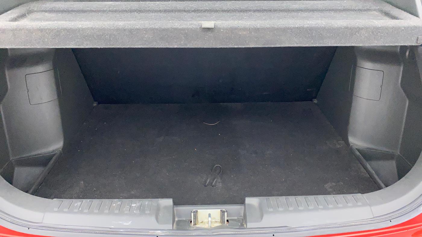 2017 Maruti Vitara Brezza VDI OPT, Diesel, Manual, 28,585 km, Boot Inside