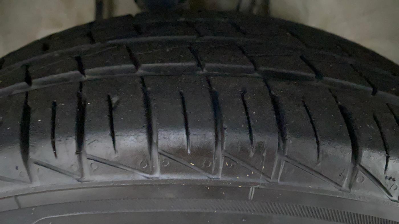 2020 Maruti Alto LXI, Petrol, Manual, 10,812 km, Right Front Tyre Tread