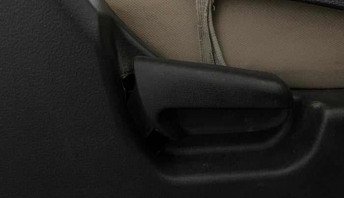 2018 Maruti Wagon R 1.0 LXI, Petrol, Manual, 56,700 km, Driver Side Adjustment Panel