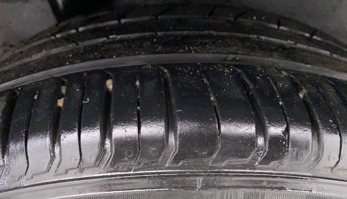 2019 Hyundai VENUE 1.0 TURBO GDI SX+ AT, Petrol, Automatic, 14,264 km, Right Rear Tyre Tread