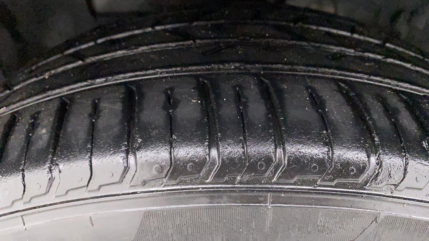 2019 Hyundai VENUE 1.0 TURBO GDI SX+ AT, Petrol, Automatic, 14,264 km, Left Front Tyre Tread