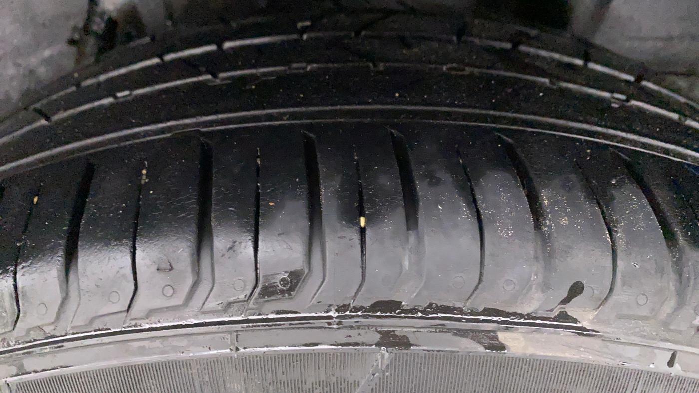 2019 Hyundai VENUE 1.0 TURBO GDI SX+ AT, Petrol, Automatic, 14,264 km, Left Rear Tyre Tread