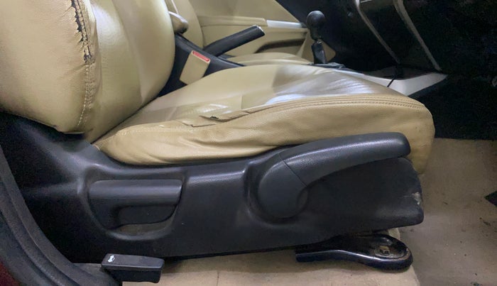 2016 Honda City 1.5L I-VTEC VX (O) MT, Petrol, Manual, 1,12,545 km, Driver Side Adjustment Panel