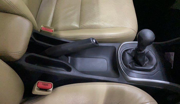 2016 Honda City 1.5L I-VTEC VX (O) MT, Petrol, Manual, 1,12,545 km, Gear Lever