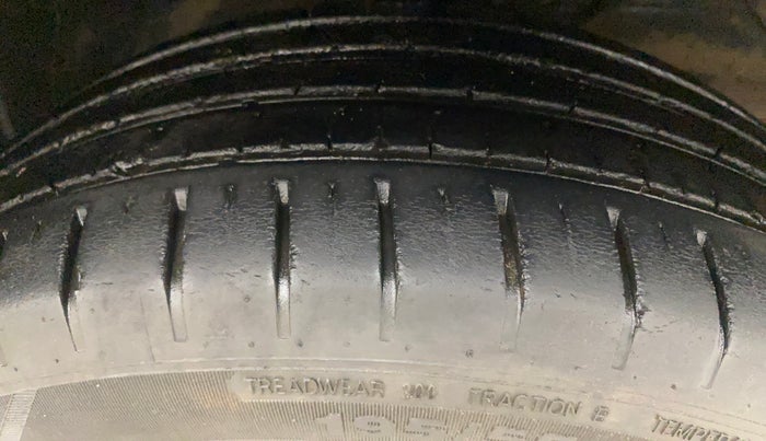 2021 Toyota Glanza G, Petrol, Manual, 29,247 km, Right Front Tyre Tread